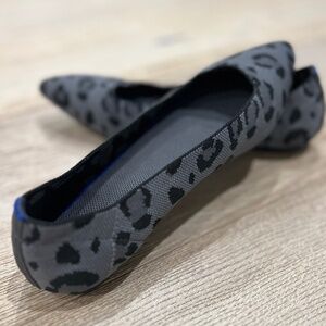 Rothy's Gray Leopard Print Pointed Toe Flats | Size 9